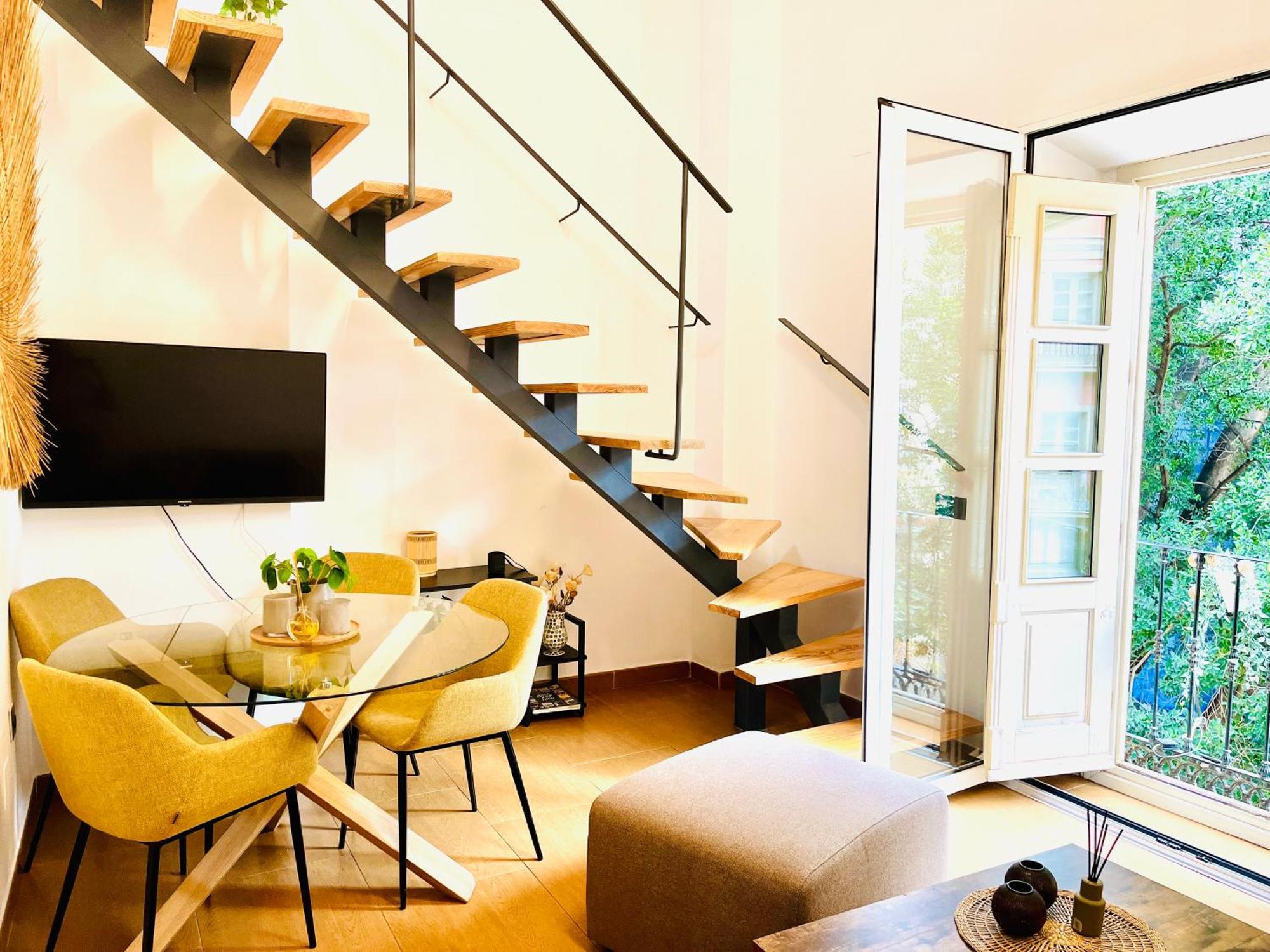 Bright And Cozy Duplex In The Heart Of Malaga
