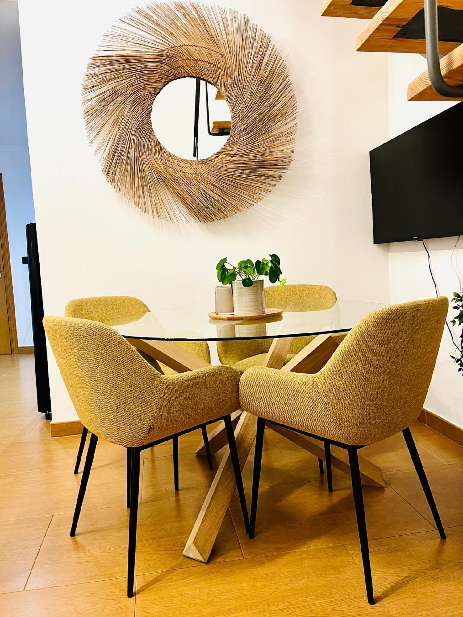 Apartament Bright And Cozy Duplex In The Heart Of