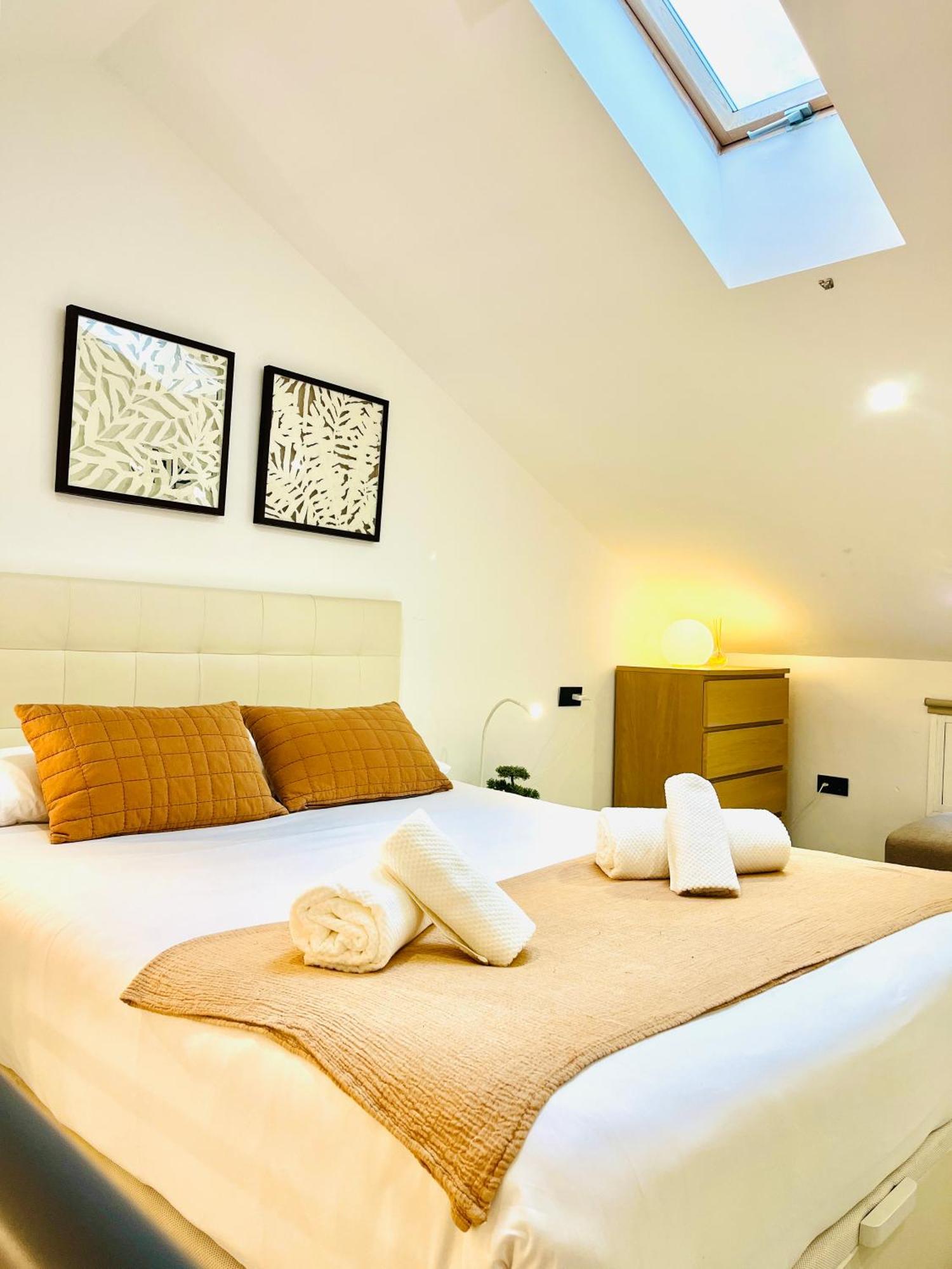 Bright And Cozy Duplex In The Heart Of Apartament Malaga